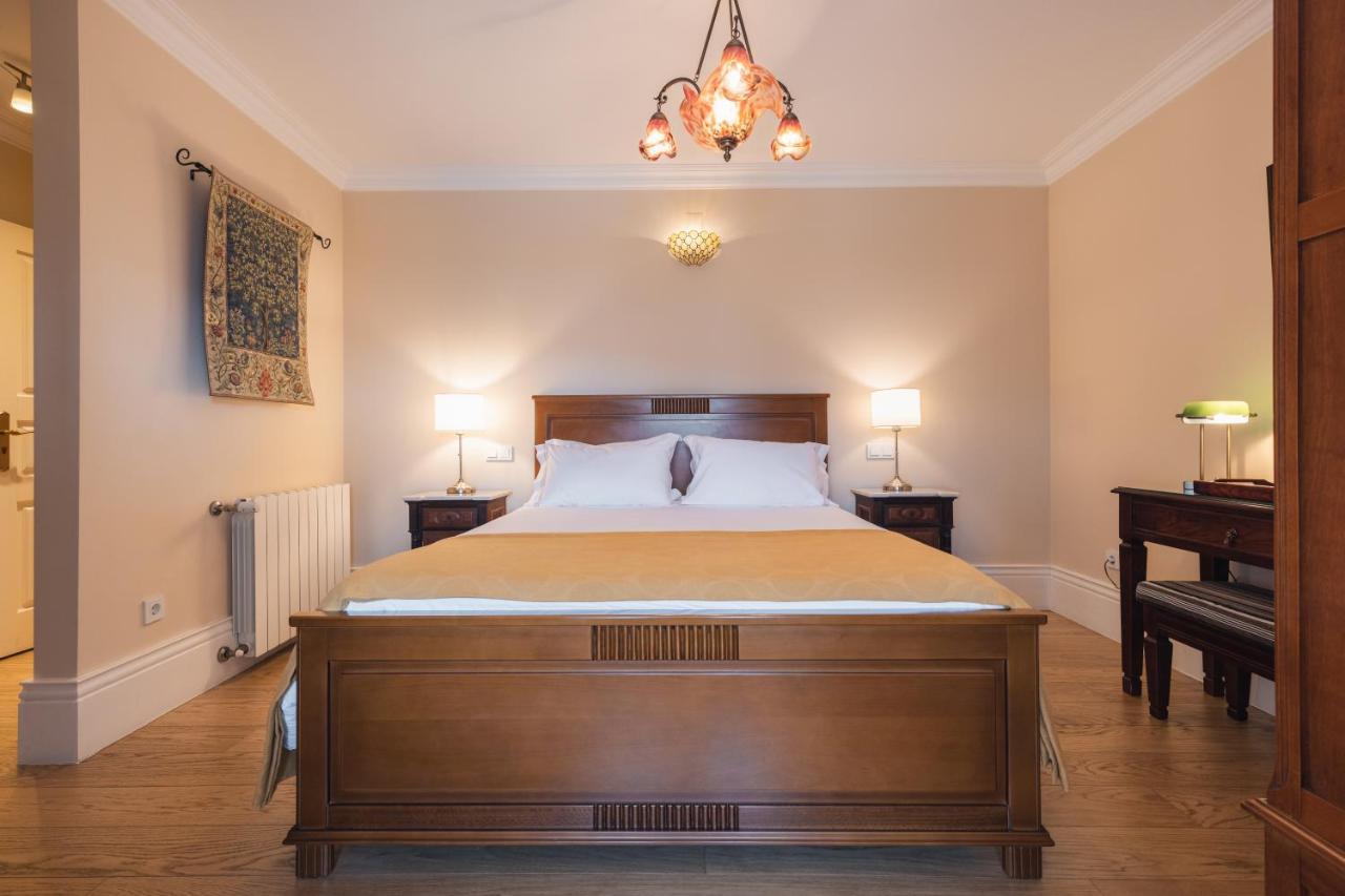 Quinta Do Outeiro Guest House เรเซนด์ ภายนอก รูปภาพ