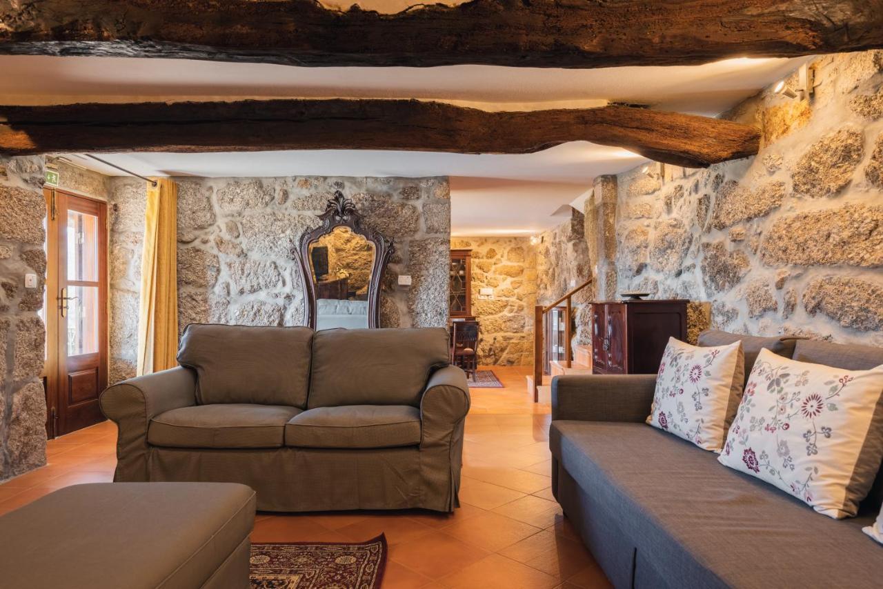Quinta Do Outeiro Guest House เรเซนด์ ภายนอก รูปภาพ