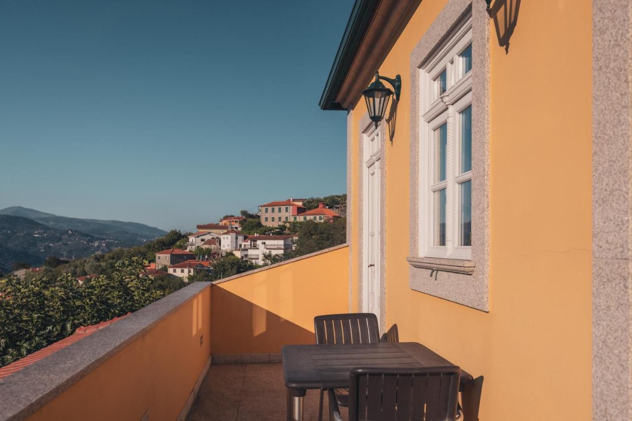 Quinta Do Outeiro Guest House เรเซนด์ ภายนอก รูปภาพ