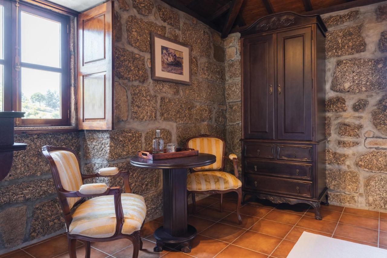 Quinta Do Outeiro Guest House เรเซนด์ ภายนอก รูปภาพ